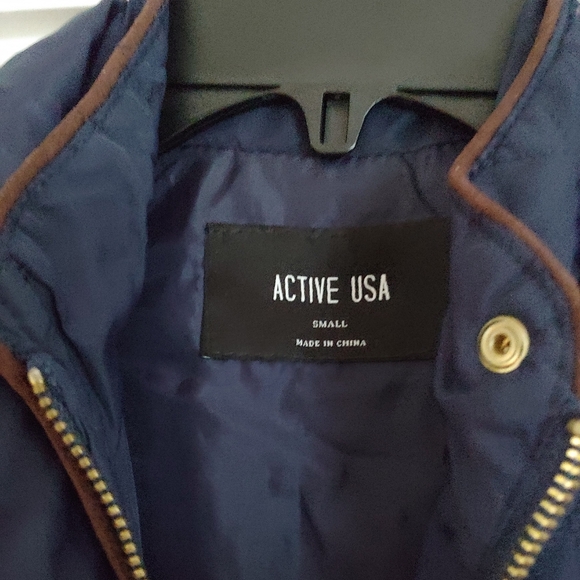 Quilted Jacket with hood Navy Size small - Picture 5 of 12